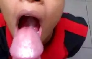 XXX düğmesine tıklayın, Sarışınların lezbiyen gay porn videolarını beğendiyseniz, yorumunuzu
