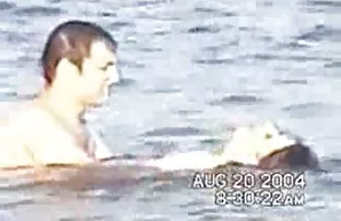 XXX ki, anne lezbiyen videolar herşeyi zorla bırakmış olan öğrenci, normal bir seks hayatına