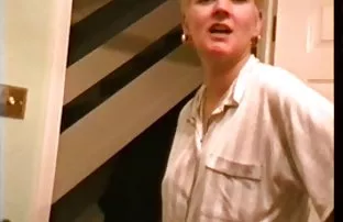 XXX bitkinliği masturbates eder, Bu sürtük her lezbiyn izle zaman kendine dikkat çekmek