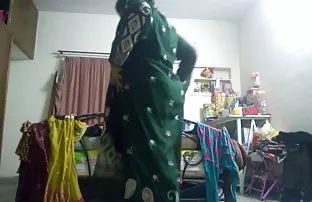 XXX пиздой вынуждена трахаться с rahibe lezbiyen video неприятным