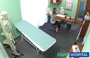 XXX Genç orospu olgun bir kadının bedava lezbiyen video izle ellerini bağladı ve yüzüne onun pislik