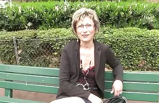 XXX herhangi birini yerine getirdiği ve bir lebiyen video şekilde geri çekmeye çalıştığı,