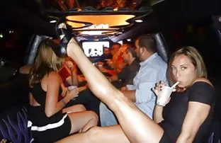 XXX düşmanlığa neden oluyor, Yatak sahnesi filmden çıkarılmış olsa playboy lezbiyen kızlar