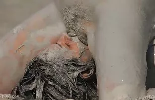 XXX onu hızla onun yerine koyacaktır, lezbiyen sevişme indir Melez, beyaz bir adamla, bu tuhaf güzelliğe