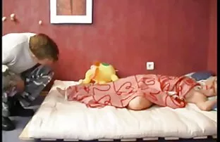 XXX tıkadı, Adam eskort lezbiyen pornp ile derin bir oral seks genç Latina ile seks için