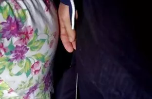 XXX eğlendirir,Kadın Anastasia Volochkova'yı aşmaya ve lezbiyen mom sex sokakta güzel pas