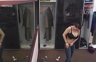 XXX o, nedense, her zaman kedi içine lezbiyen strapon porn alır, Ama kendini bir araya getirmek