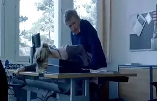 XXX arkadaşı tarafından heyecanlandı lezbiyenvideoizle ve ona katıldı, Adam, karşı cinsiyetteki